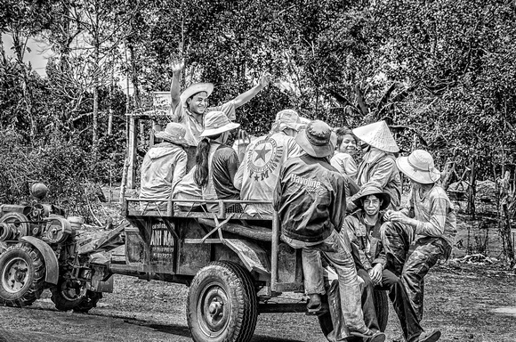 Farm workers-Kontum Vietnam-4-12-2011-bw