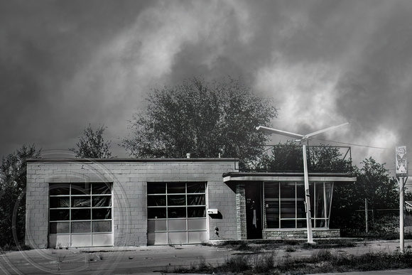 Old Gas Station-BW-New Mexico-9-29-2022
