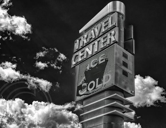 Broken Travel Center Sign-New Mexico-9-28-2022
