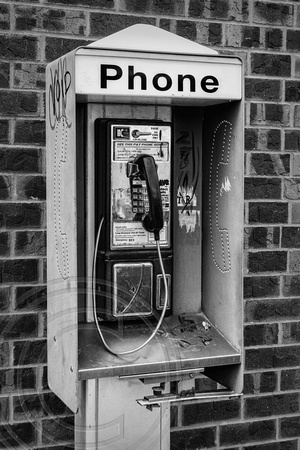 Pay Phone- Fromberg Montana-5-16-2022 -bw