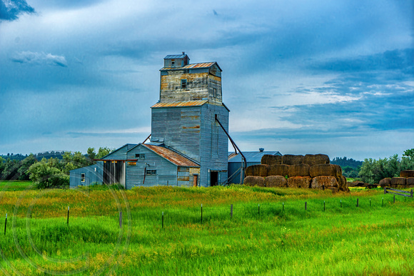 Grain Elevator-Melstone Hwy-Montana-6-17-2023