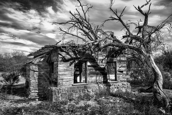 Unfinished House-Sonoran Desert, AZ-2-23-2014-bw