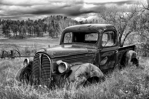 Abandoned Ford Pickup-Montana-5-18-2014-bw