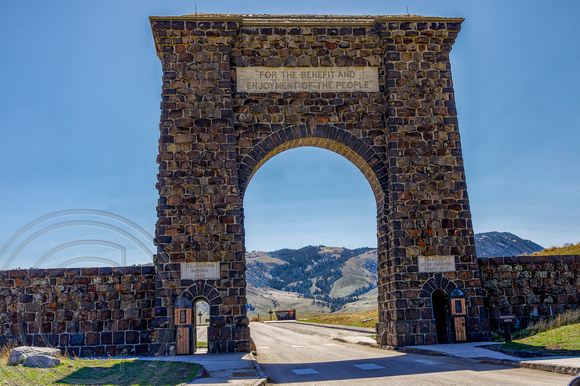 Peace Arch Yellowstone Park