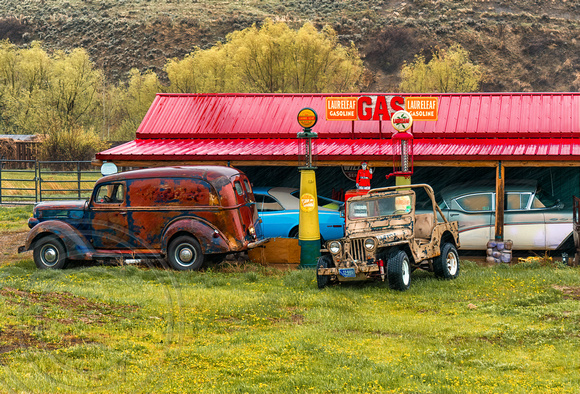Vintage vehicles in Bear Creek MT