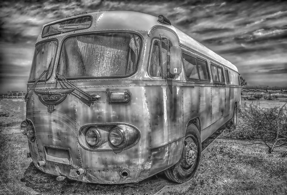 Vintage Bus near Maricopa AZ